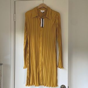 NWT: Who What Wear Long Sleeve yellow dress size XL